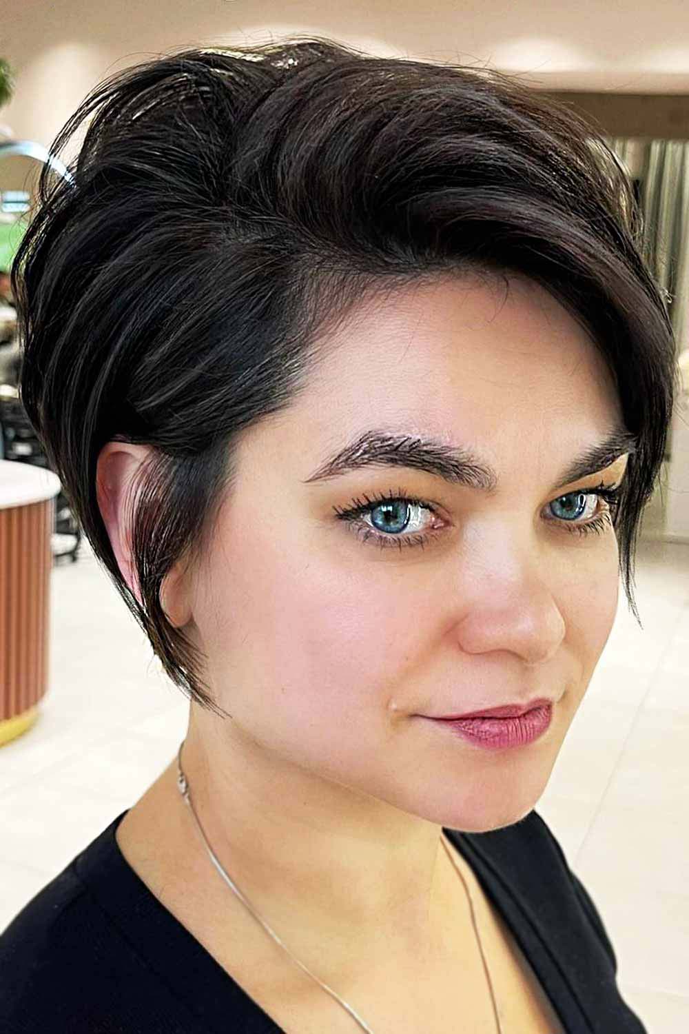 Side-Parted Layered Pixie-Bob #layeredhaircuts #layeredhair #haircuts