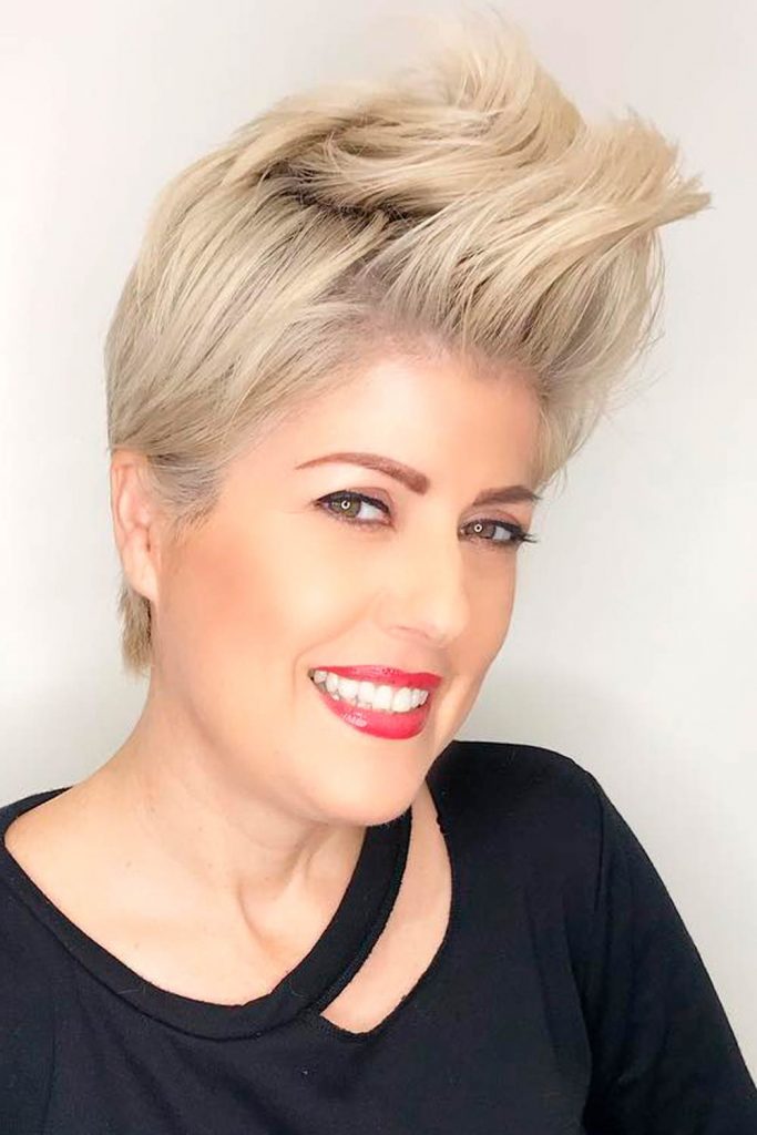 50 Short Hairstyles and Haircuts for Women in 2021  Allure