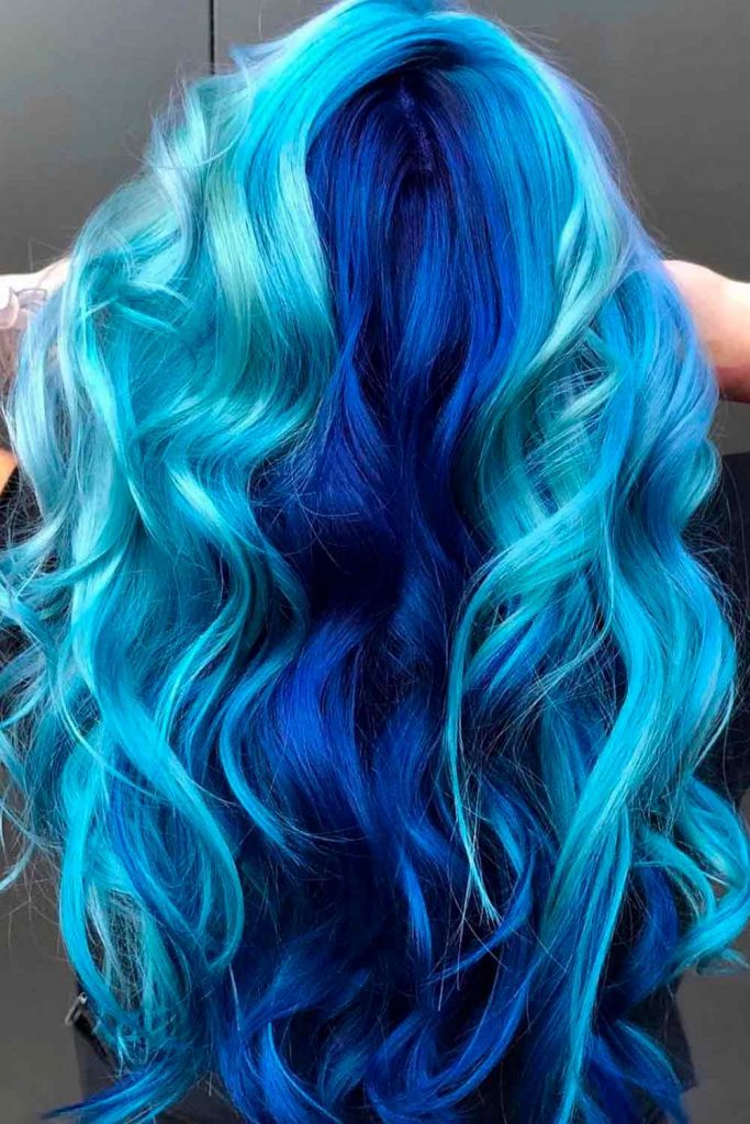 Navy Blue & Light Teal Waves