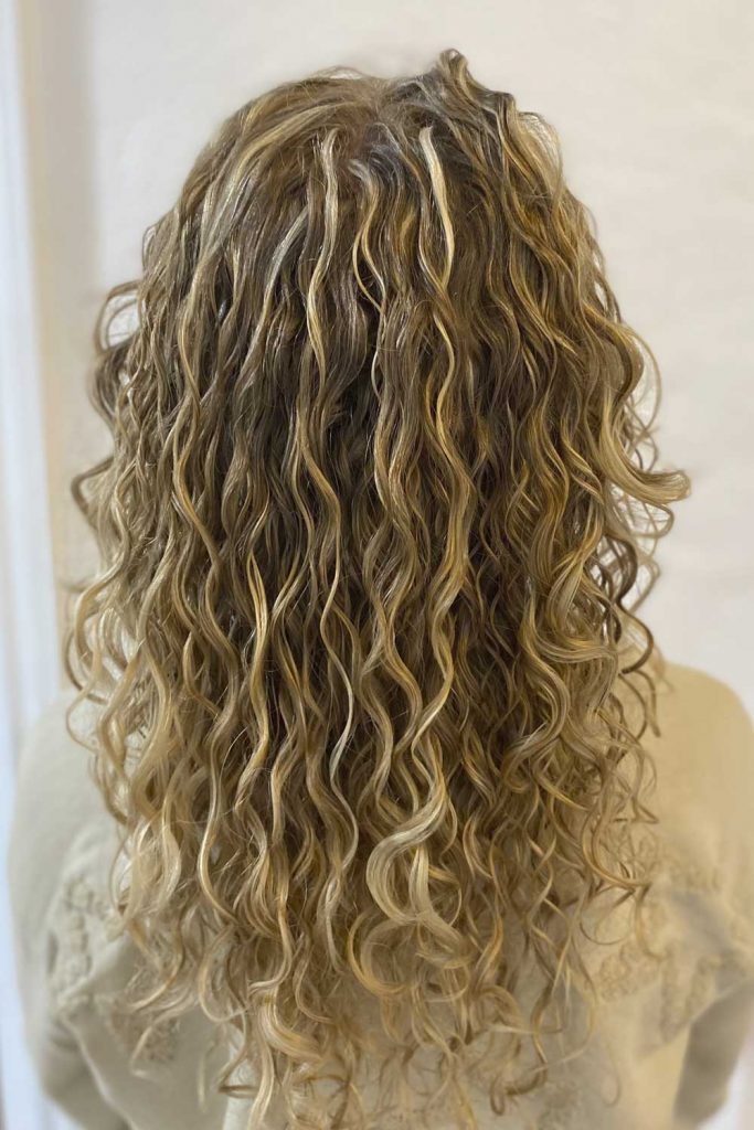 How To Color Curly Hair: Expert Guide For 2023 - Love Hairstyles