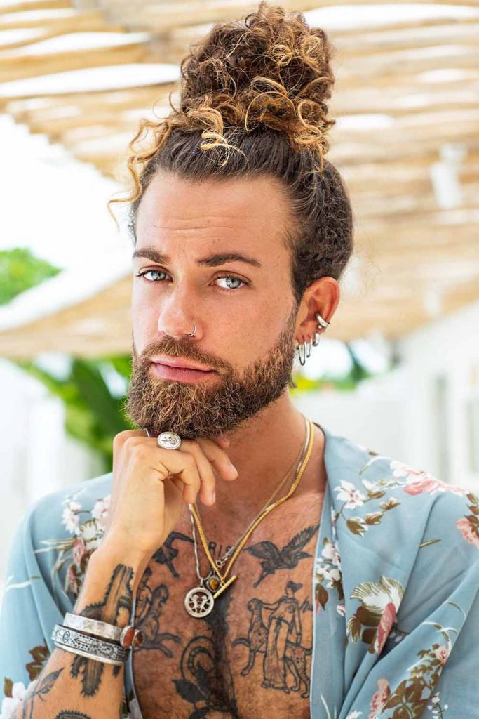 High Man Bun #longhaircutformen #longhairstyle #highbun