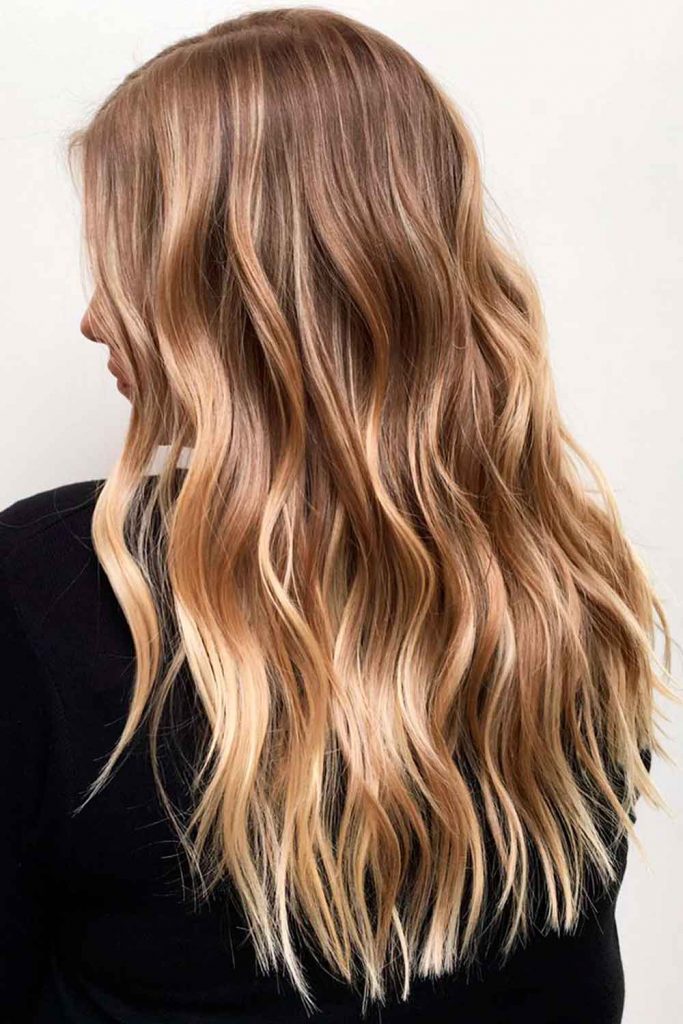 Middle Parted Wavy Long Layered Hair
