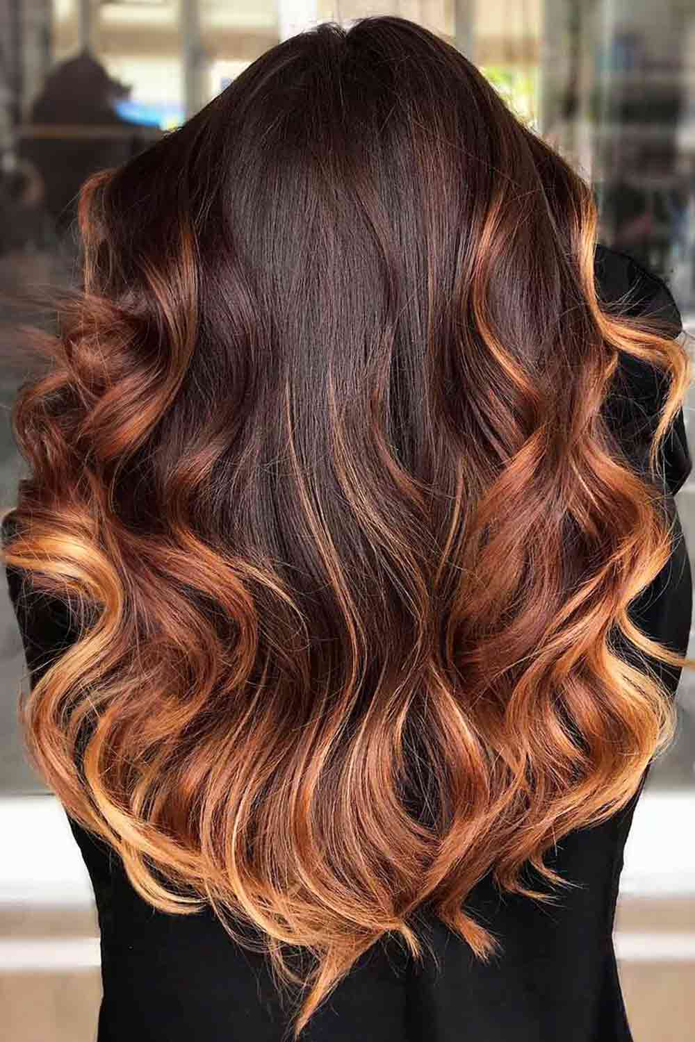 Caramel Balayage with Bleached Ends Hair #mediumhairbalayage #balayagehairstyles #mediumhair #balayage