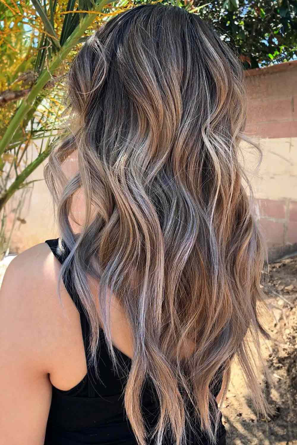 Dirty Blonde Hairstyles With Blue Tips #dirtyblondehair #dirtyblonde #blondehair #blonde