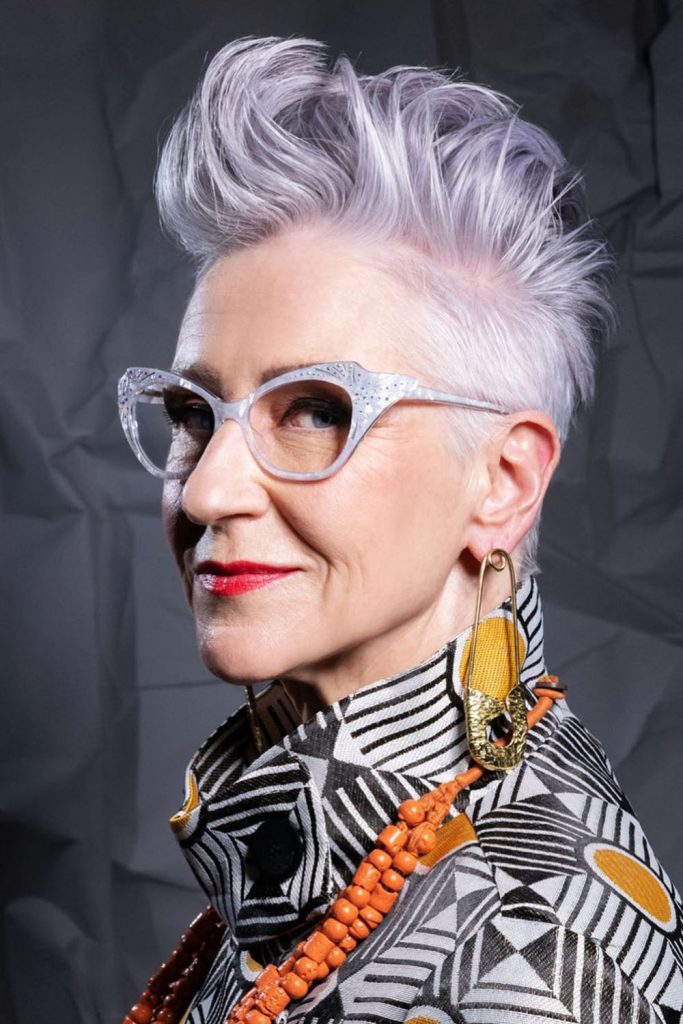 Peinados cortos Punky Pixie para mujeres mayores de 50 años