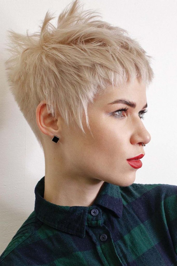 Extremely Short Layered Pixie