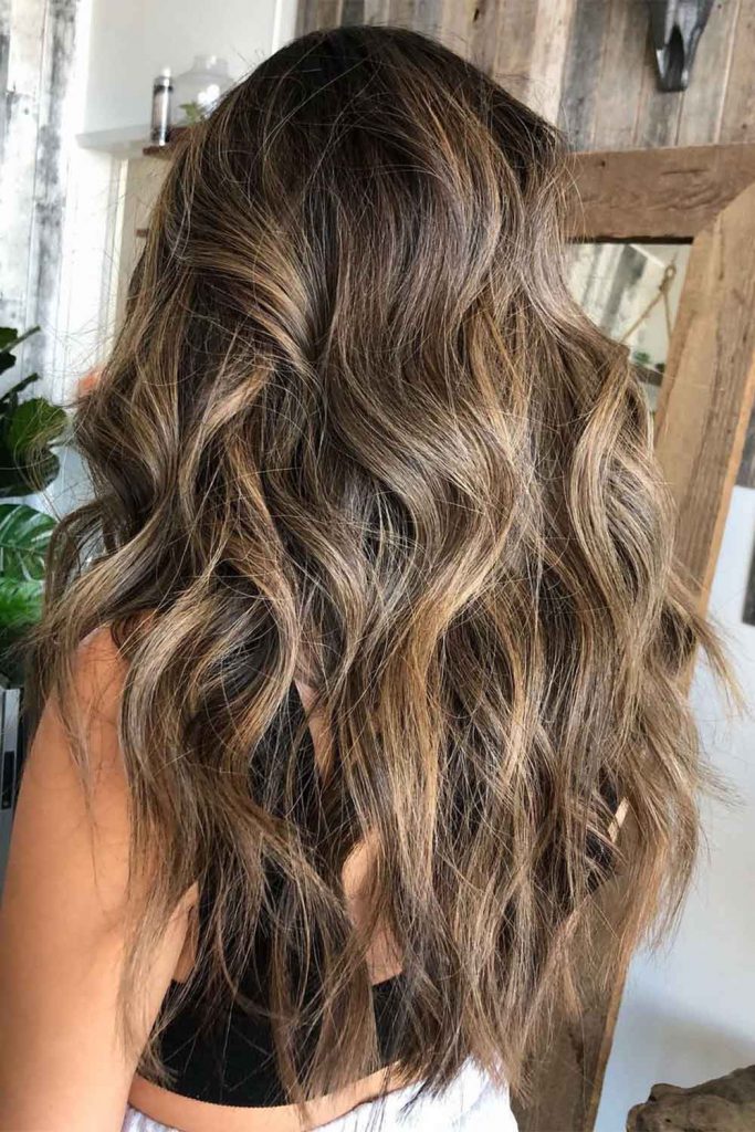 Layered Dark Brown Hair With Blonde Highlights