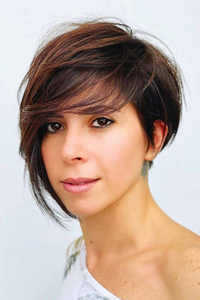 Short Asymmetrical Hairstyle With Layers #thinhairstyles #thinhair #hairstyles