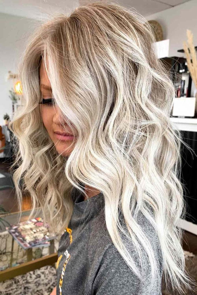 Blonde Balayage for Winter #trendyhair #wintercolorshair #wintercolors