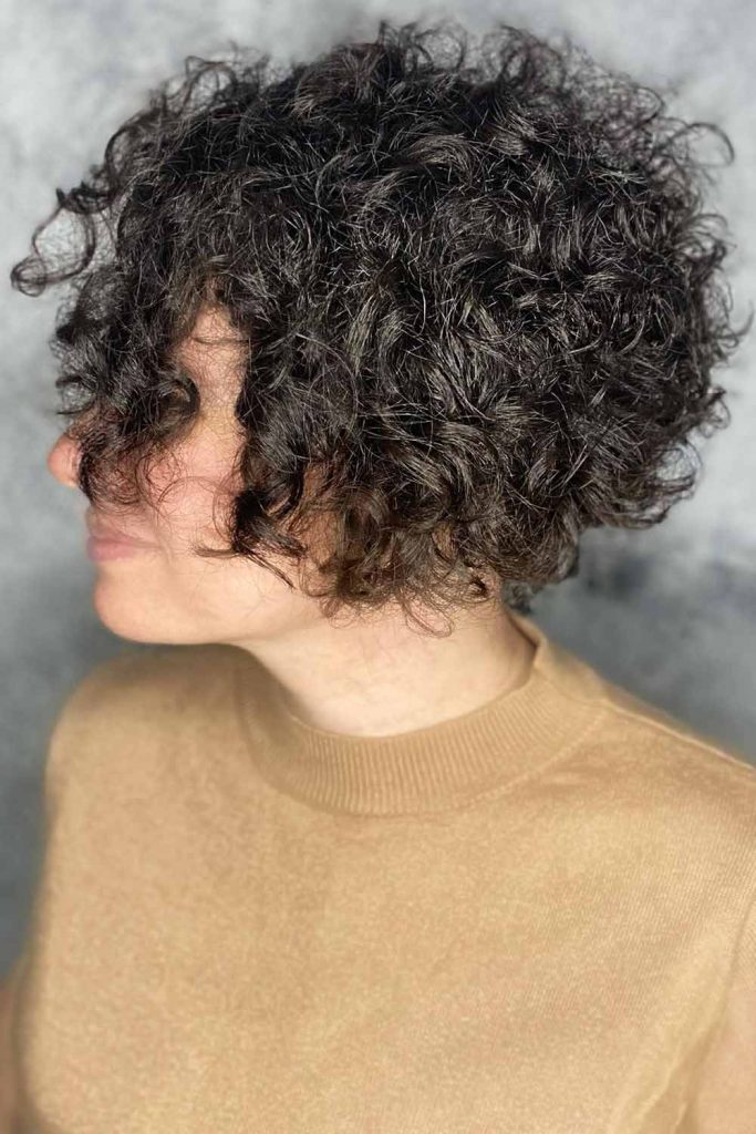 Cropped Fluffy Curls #shortcurlyhairstyles #shortcurlyhair #curlyhairstyles