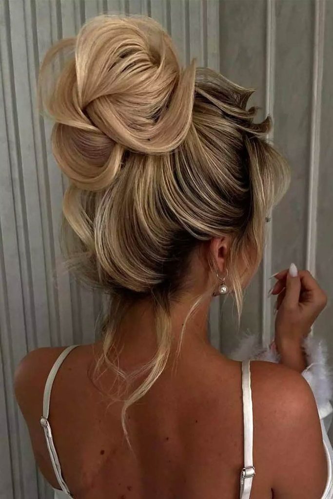 Tips For Choosing The Best Updo Hairstyle