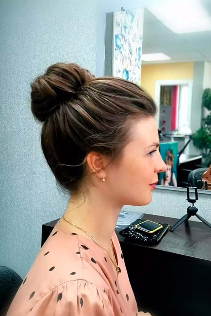 Simple Bun For Every Day Wearing 