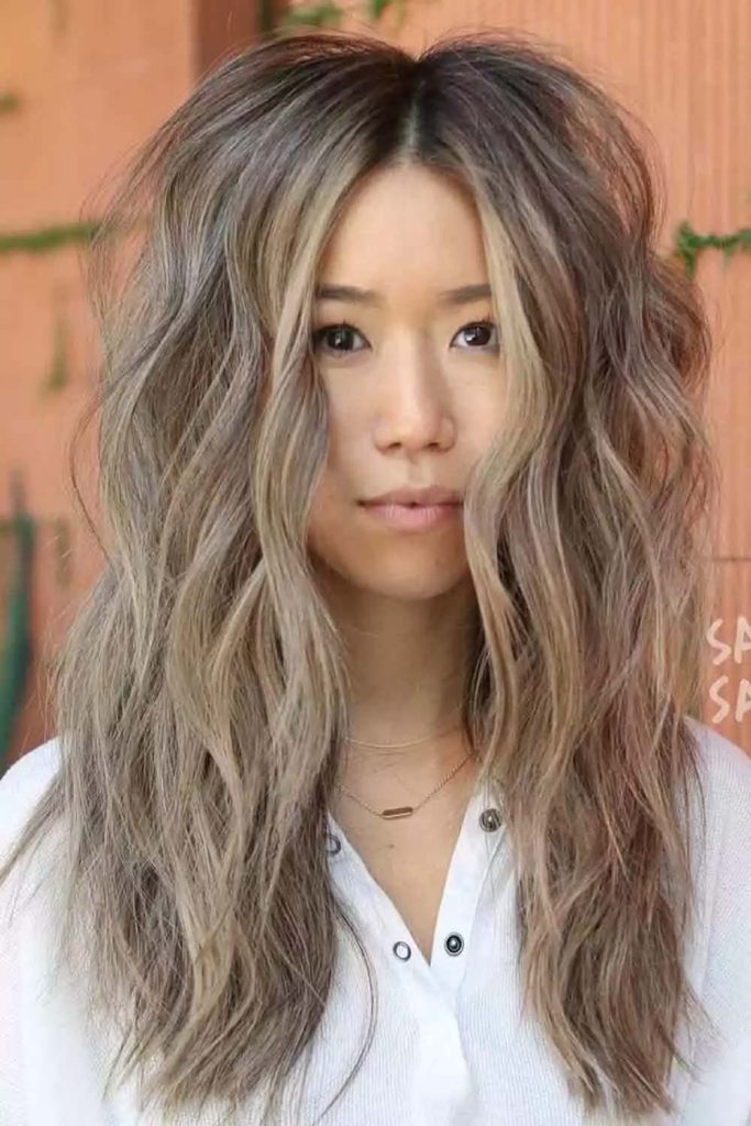 Long And Lean Hairstyles For Round Faces 