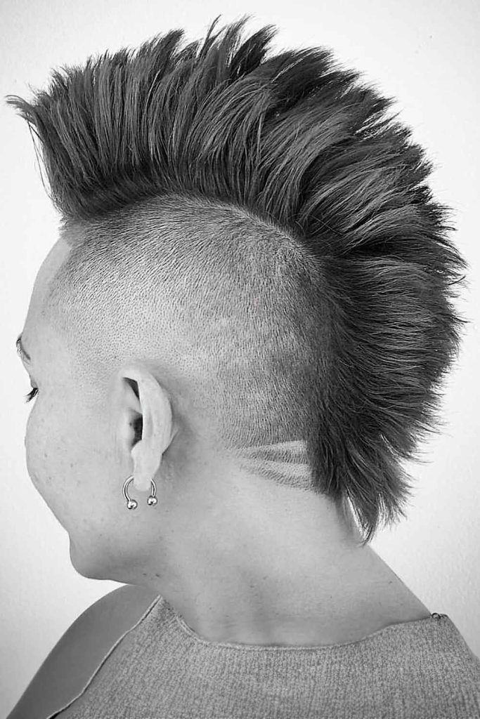 Mohawk for Round Face #shorthairstyles #roundfaces
