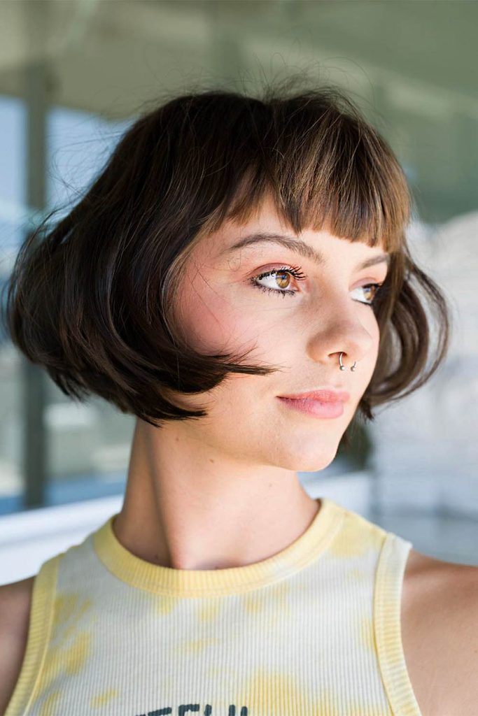 Messy French Bob for a Romantic Look